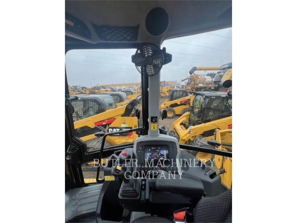 CAT 420XE Екскаватори-навантажувачі