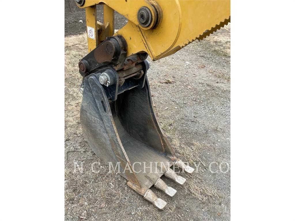 CAT 420XE Екскаватори-навантажувачі