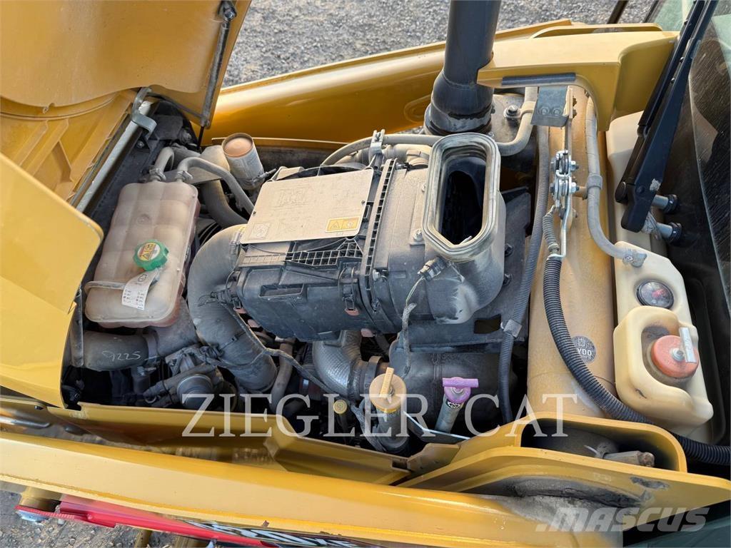 CAT 420XE Екскаватори-навантажувачі