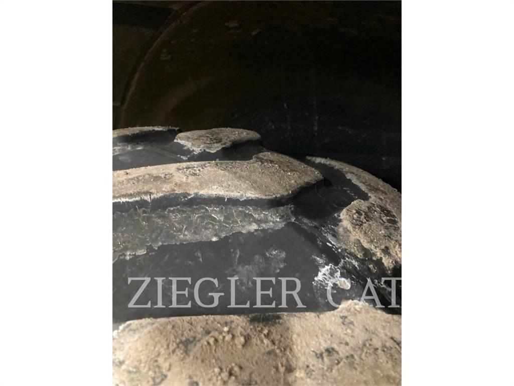 CAT 420XE Екскаватори-навантажувачі