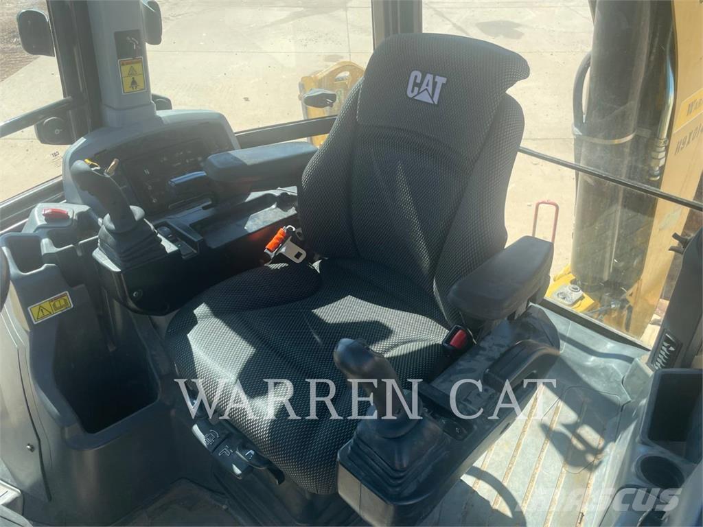 CAT 420XE AE4T Екскаватори-навантажувачі