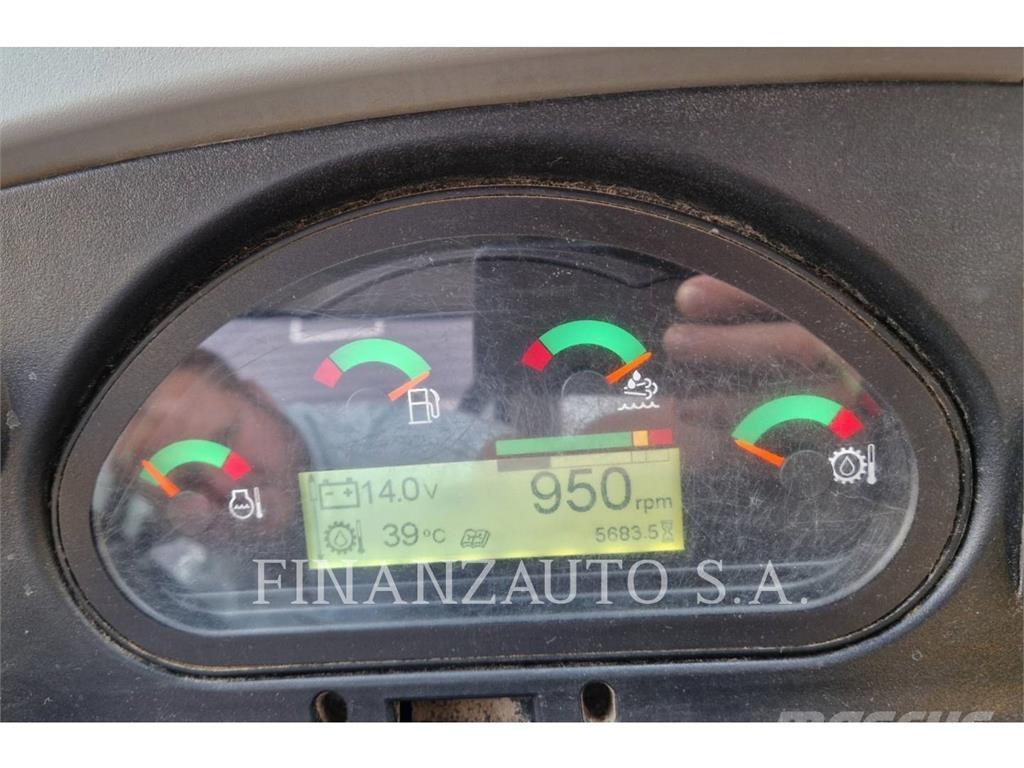 CAT 428F2 Екскаватори-навантажувачі