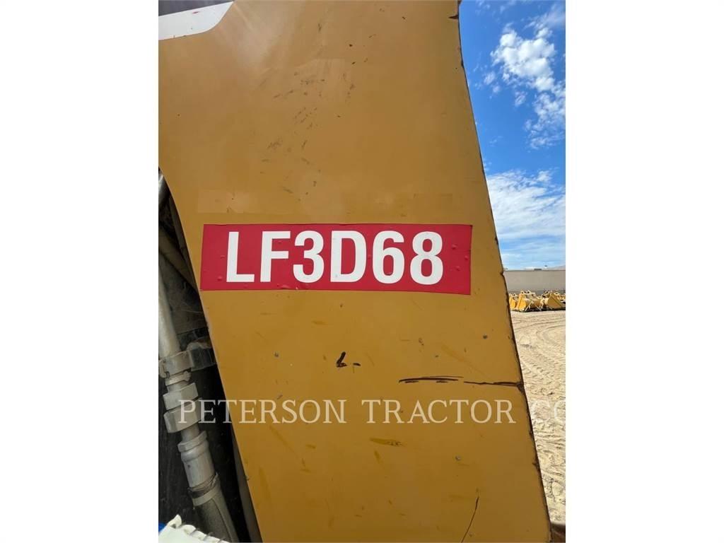CAT 430F Екскаватори-навантажувачі