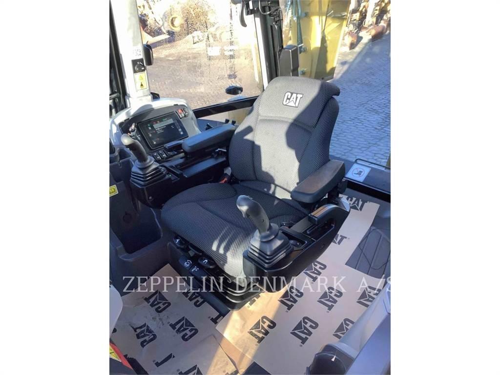 CAT 432 Екскаватори-навантажувачі