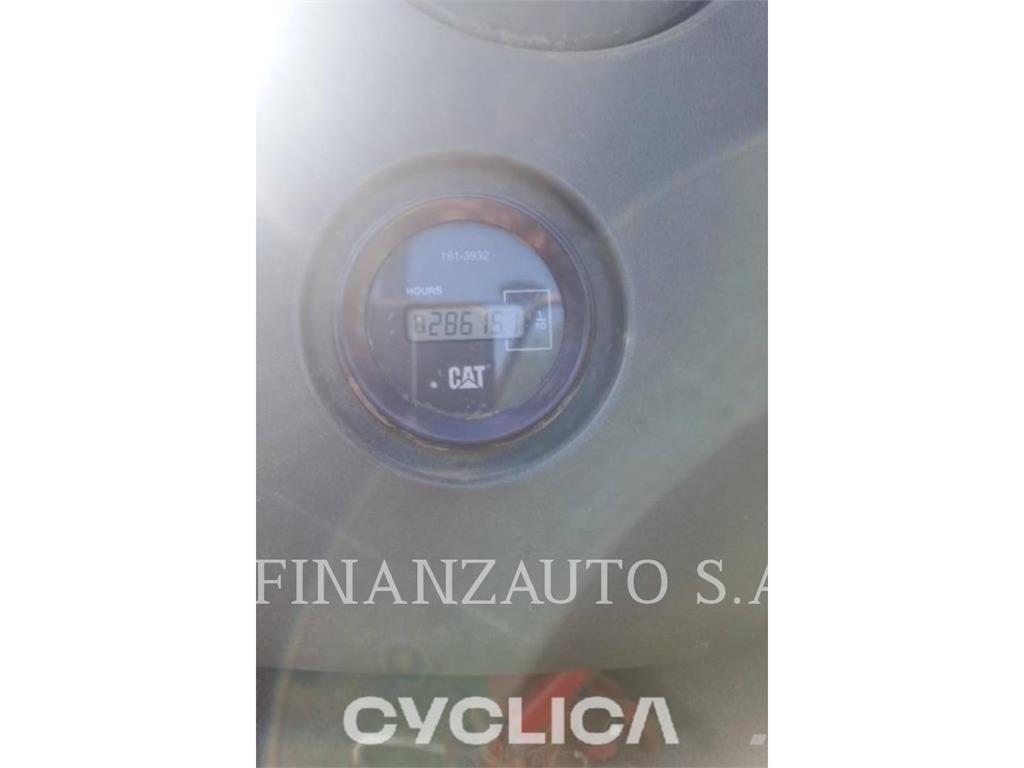 CAT 432DAA Екскаватори-навантажувачі