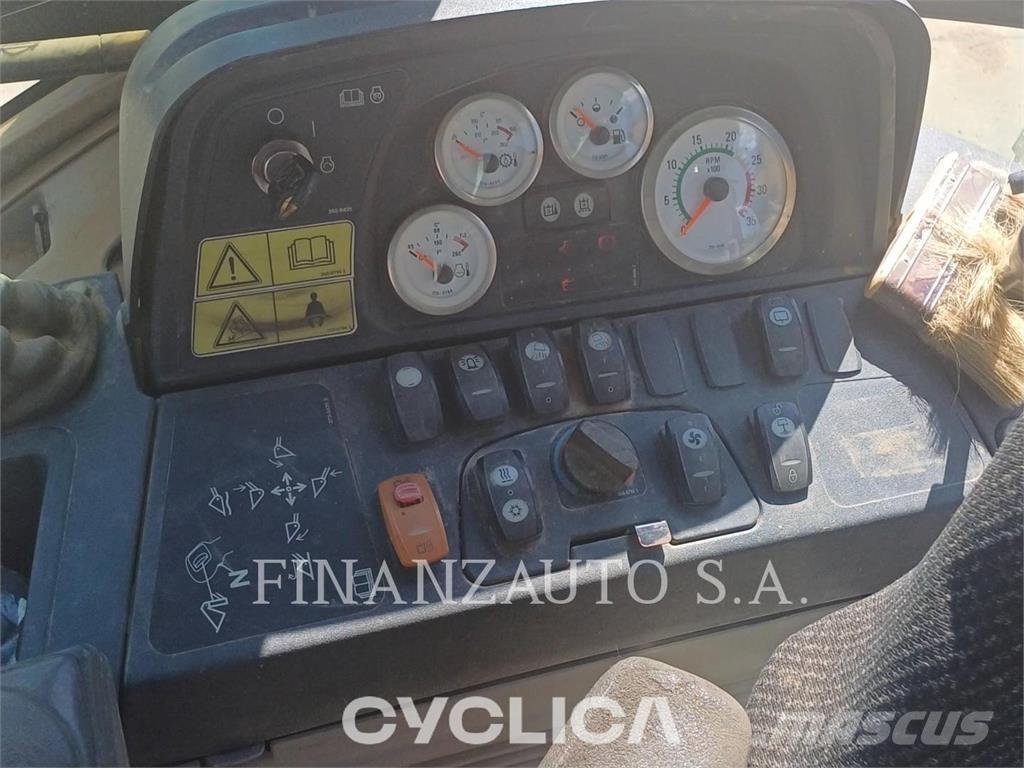 CAT 432F Екскаватори-навантажувачі