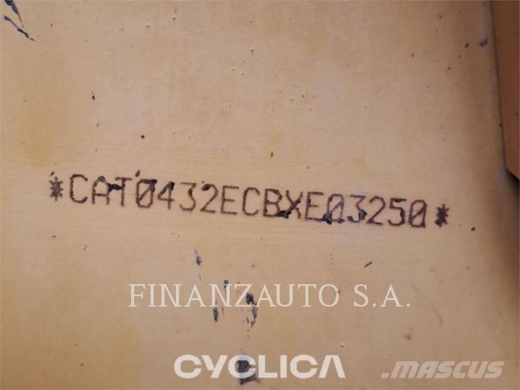 CAT 432F Екскаватори-навантажувачі