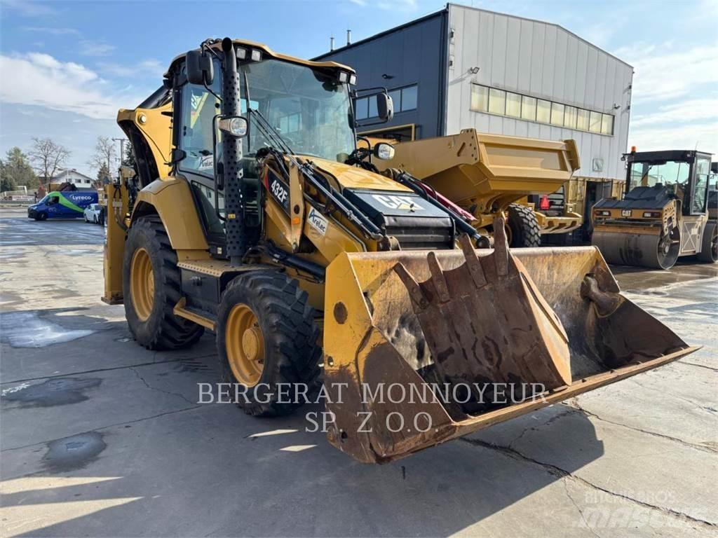 CAT 432F2 Екскаватори-навантажувачі