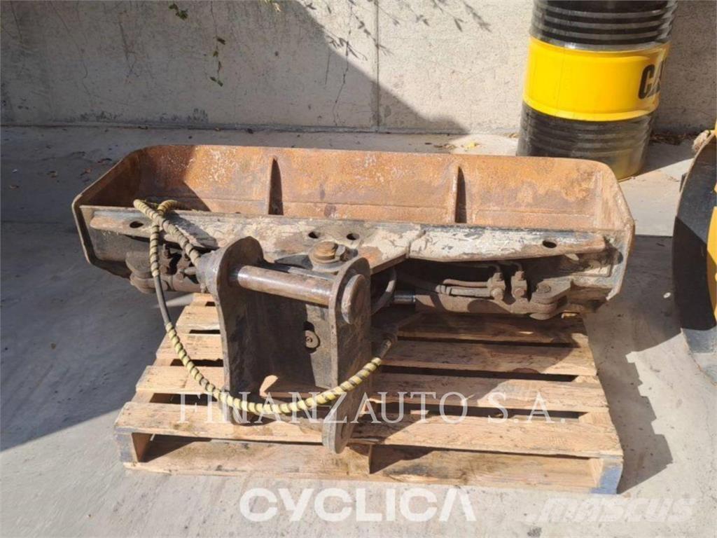 CAT 434F Екскаватори-навантажувачі