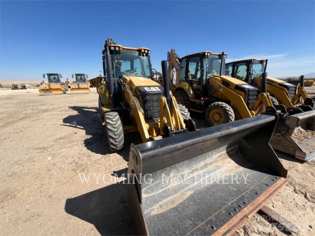CAT 440 Екскаватори-навантажувачі