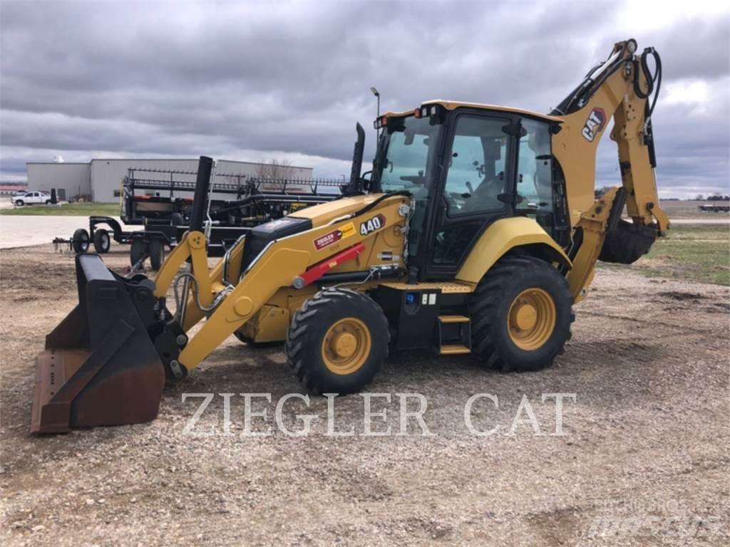 CAT 440-07 Екскаватори-навантажувачі