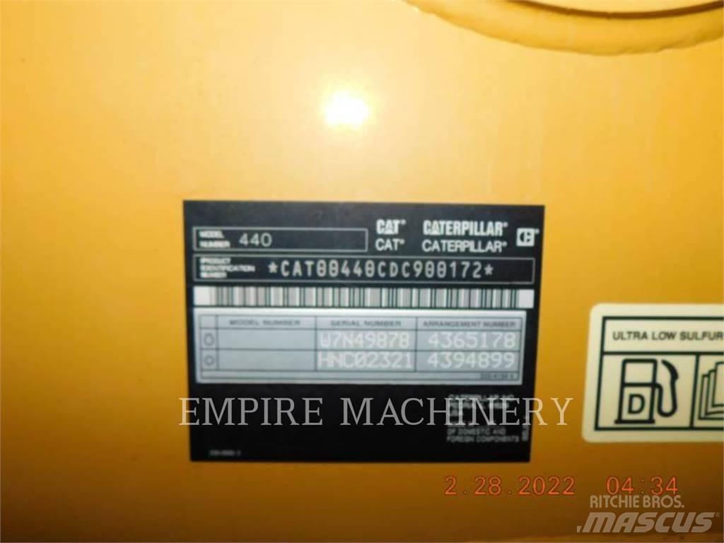 CAT 440-74EOIM Екскаватори-навантажувачі