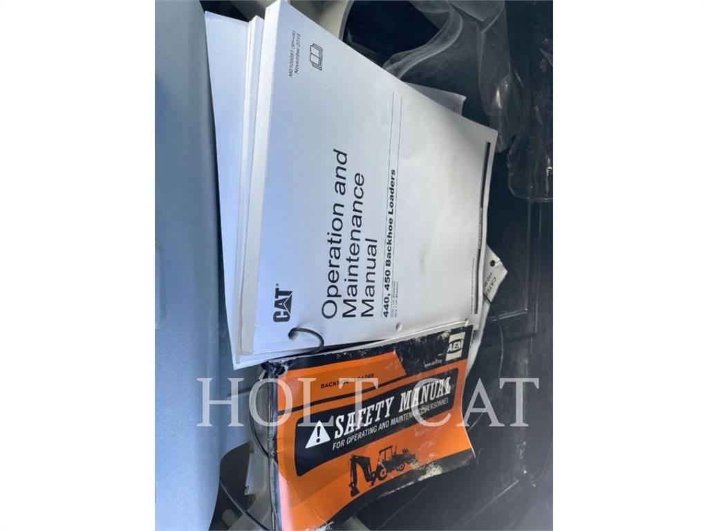 CAT 440 C4E Екскаватори-навантажувачі