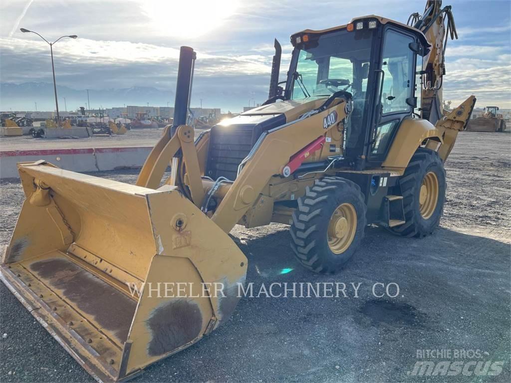 CAT 440 TH Екскаватори-навантажувачі