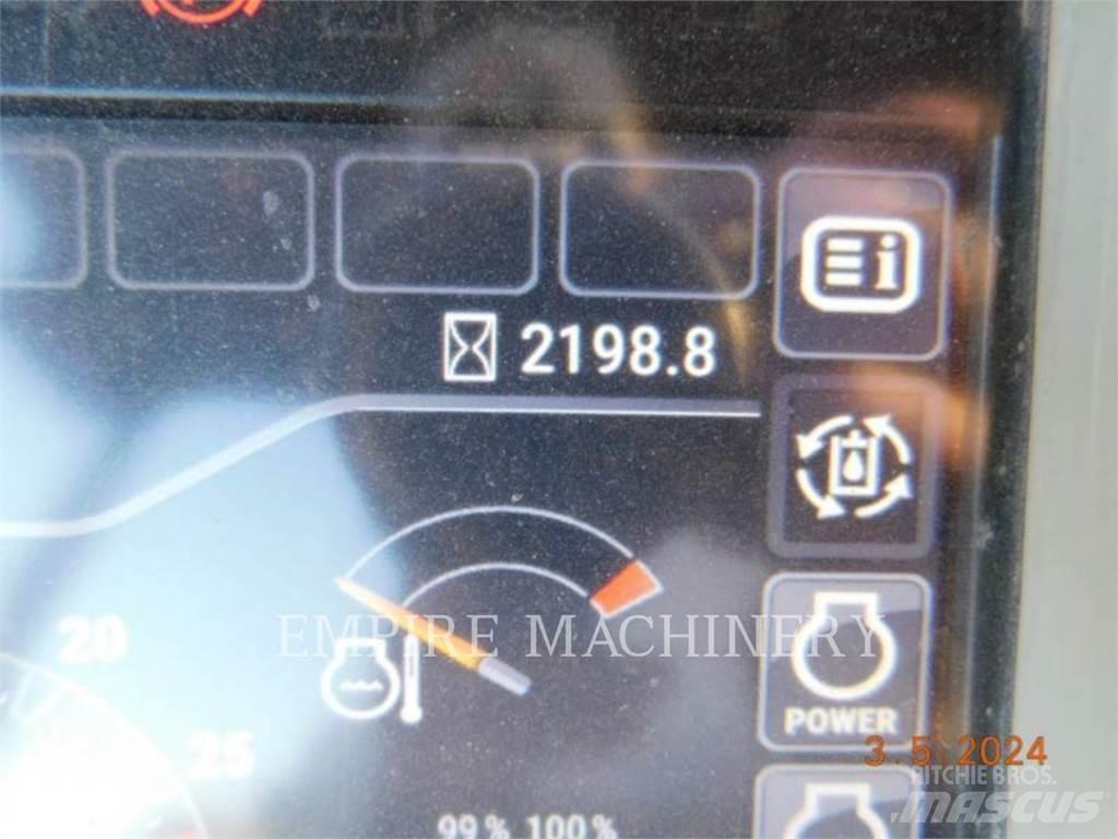 CAT 450-074EOP Екскаватори-навантажувачі