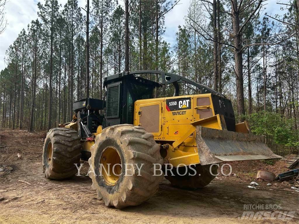 CAT 535D Трельовочні трактора