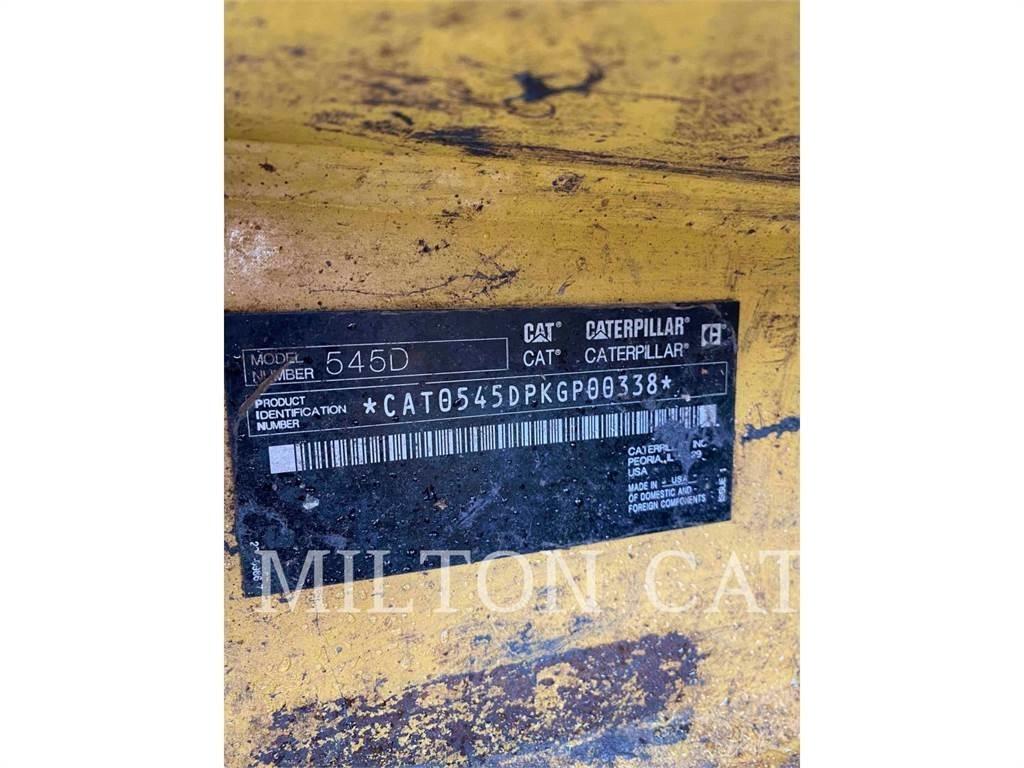 CAT 545D Трельовочні трактора