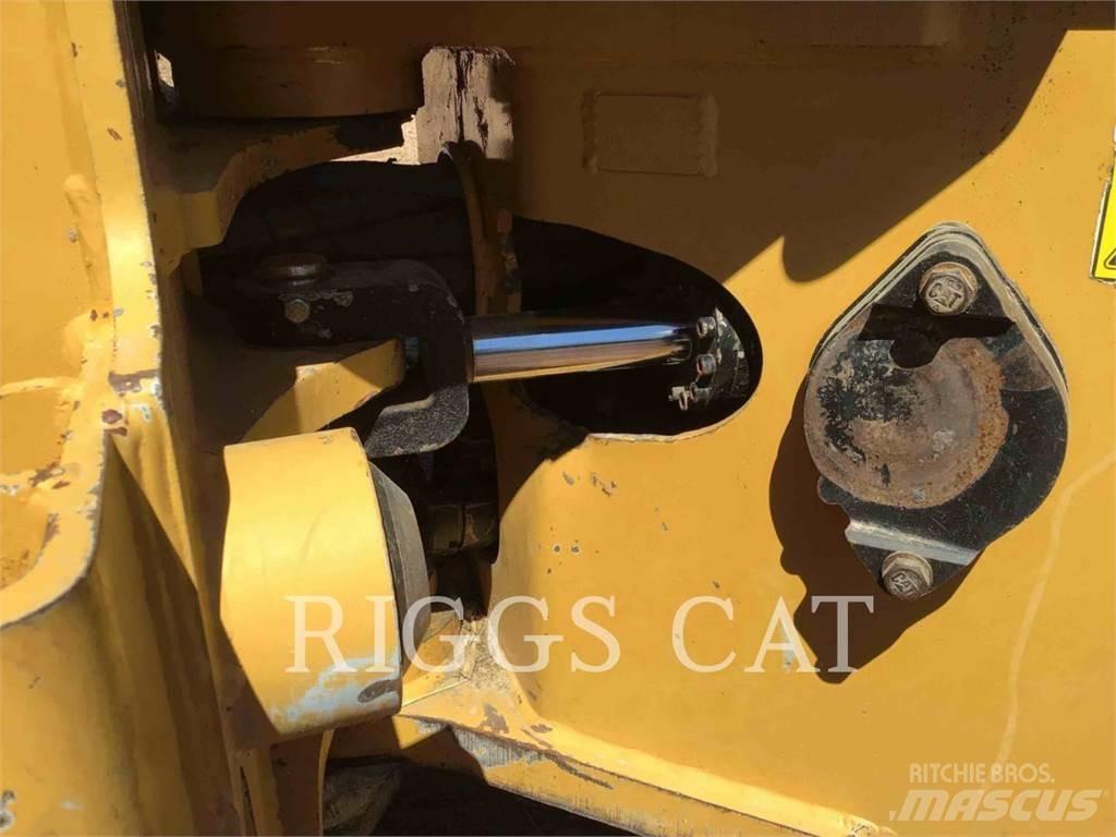 CAT 563C Валочно-пакетувальні машини