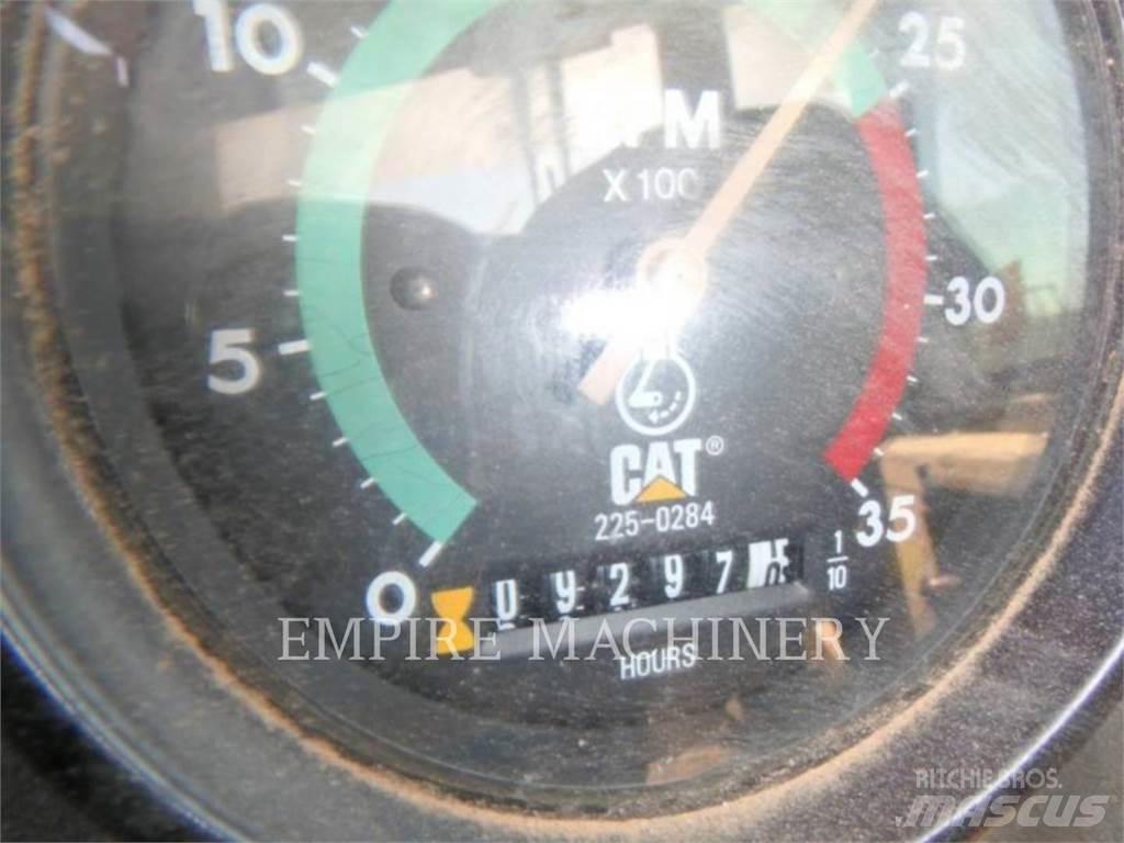 CAT 613C Скрепери