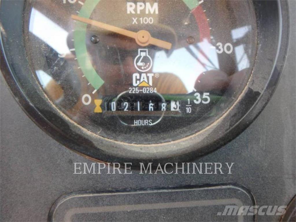 CAT 613C Скрепери