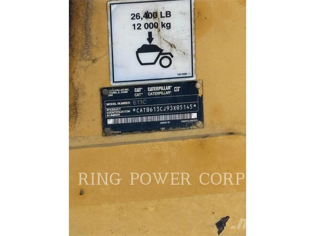 CAT 613C Скрепери