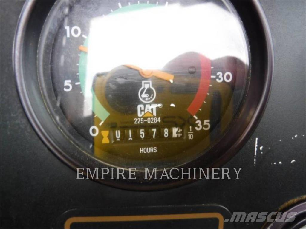 CAT 613C Скрепери
