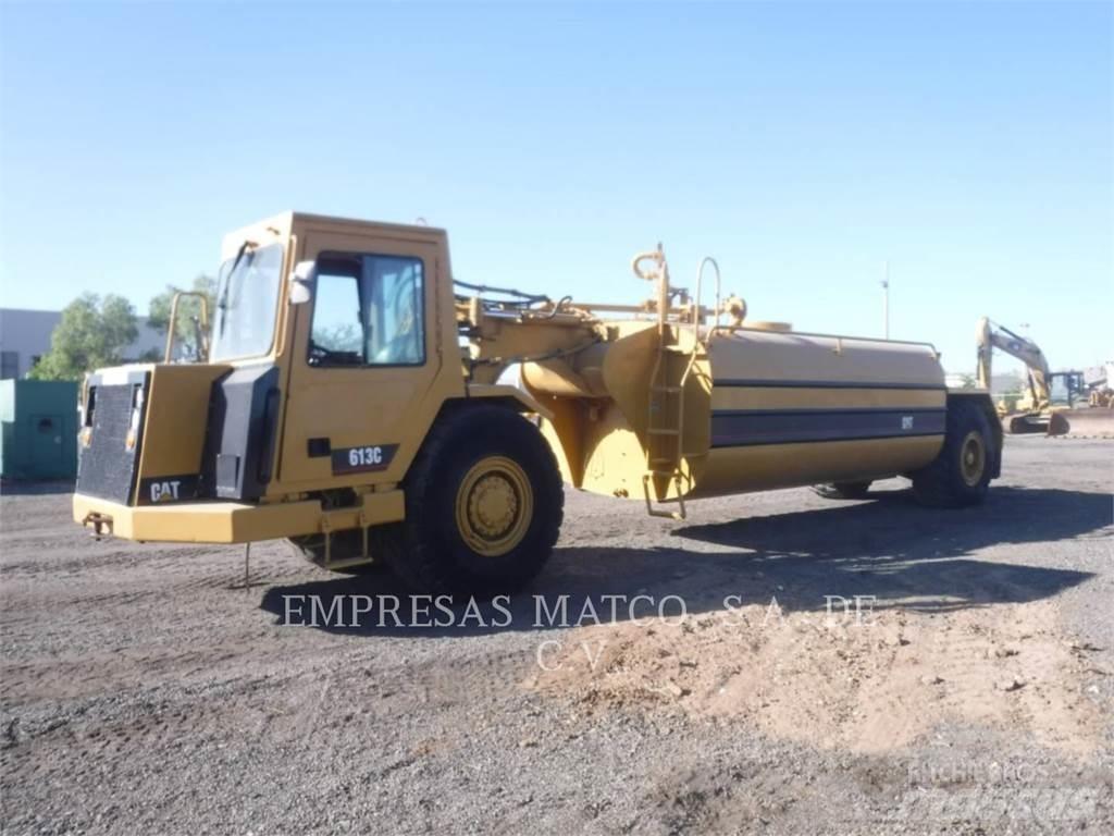CAT 613C Поливальні машини