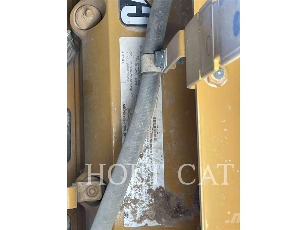 CAT 621 Скрепери