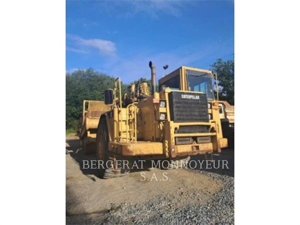 CAT 621F Скрепери