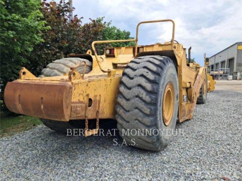CAT 621F Скрепери