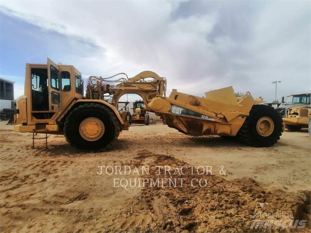 CAT 621G Скрепери