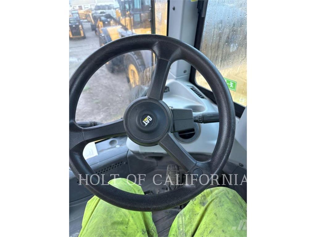 CAT 623 Скрепери