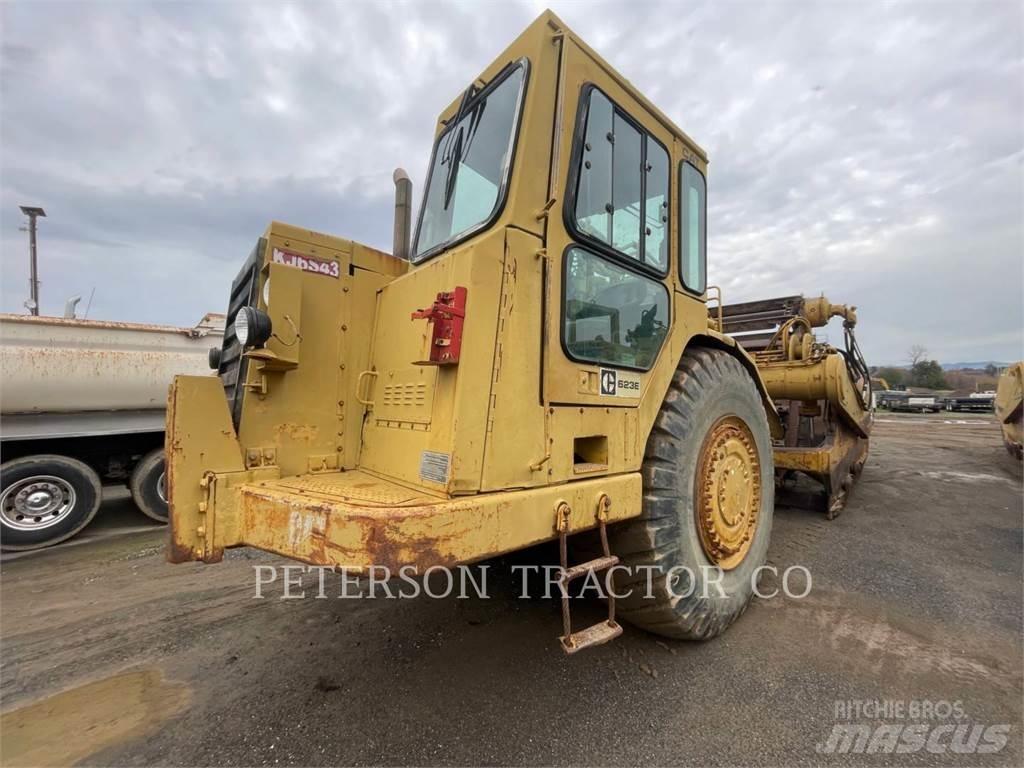 CAT 623E Скрепери