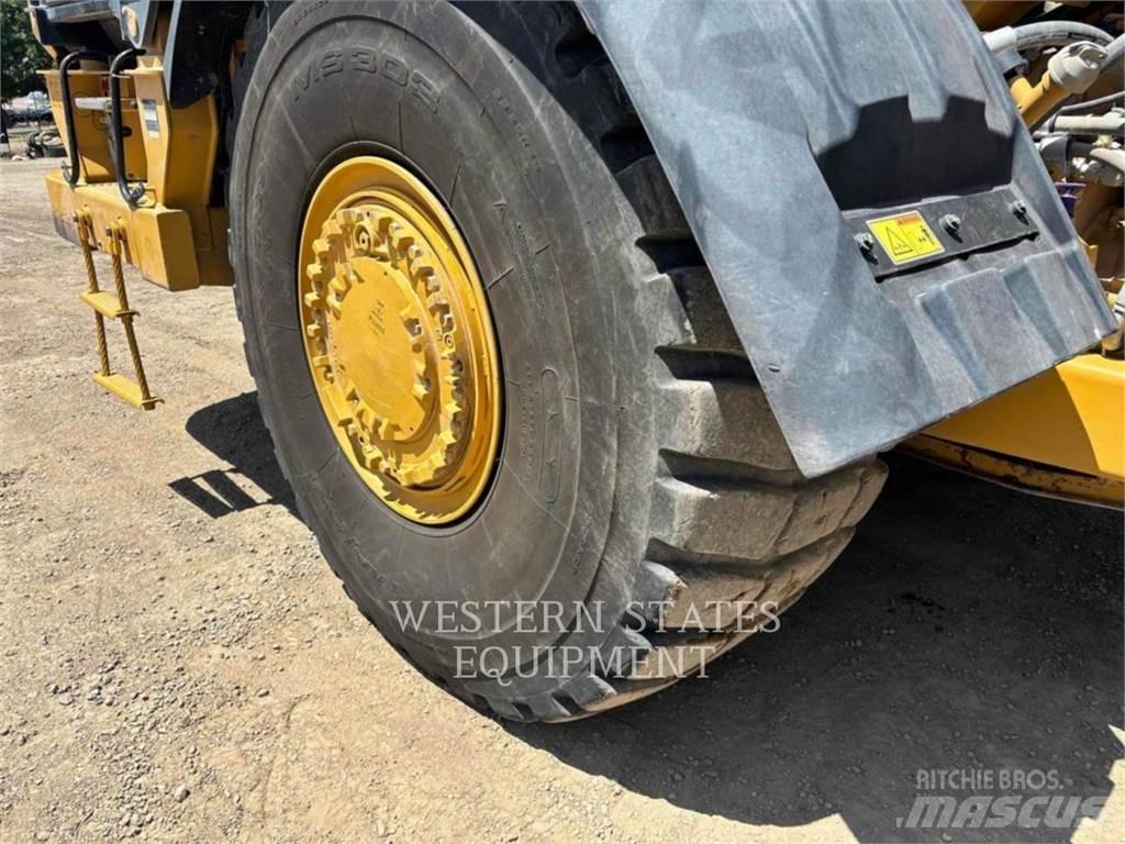 CAT 623K Скрепери