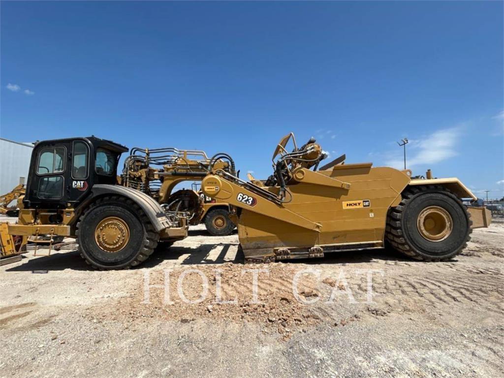 CAT 623K Скрепери