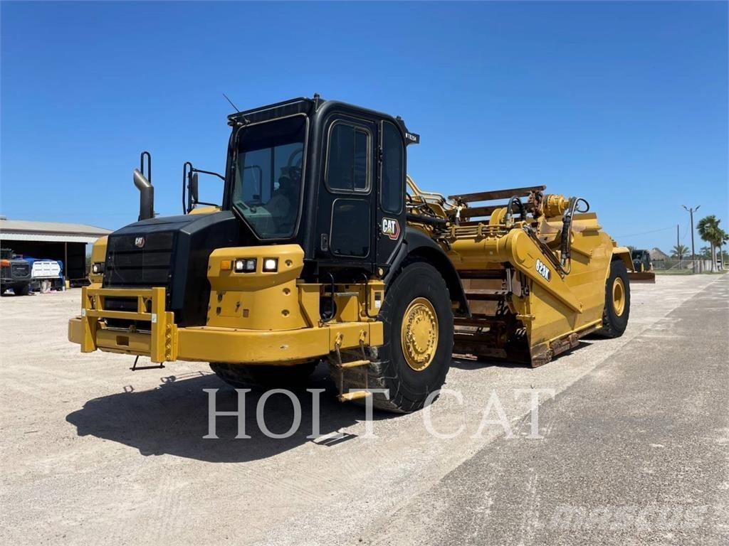 CAT 623K Скрепери