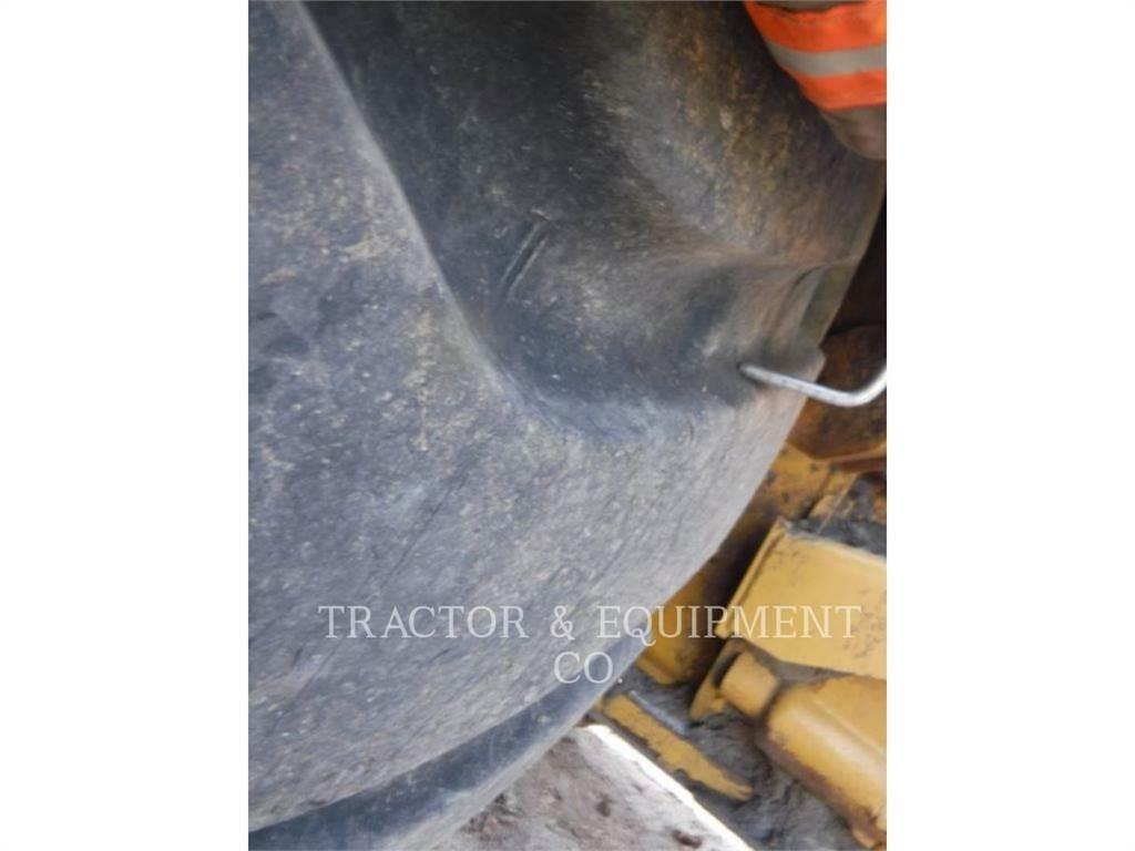 CAT 627E Скрепери