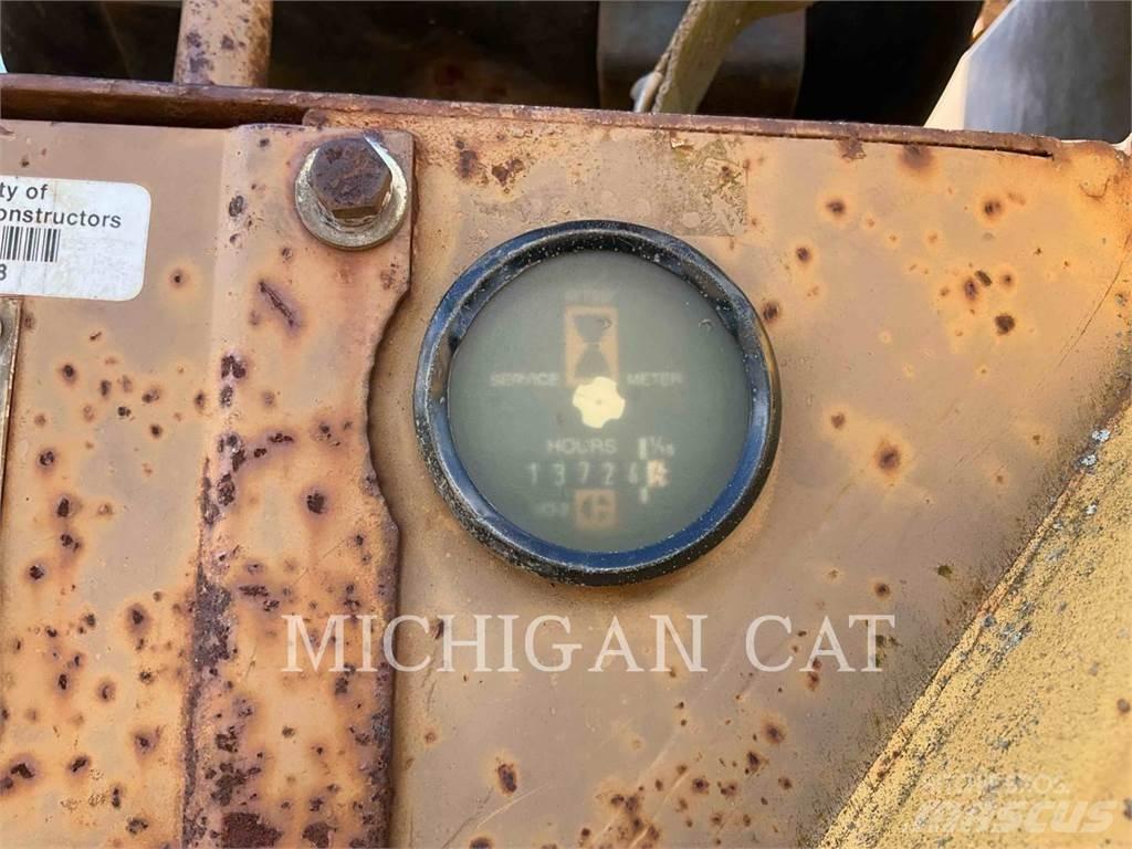 CAT 627E Скрепери