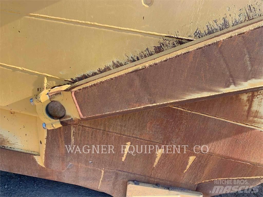 CAT 627K Скрепери
