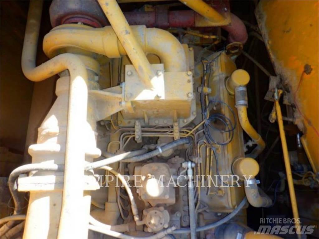 CAT 631D Скрепери