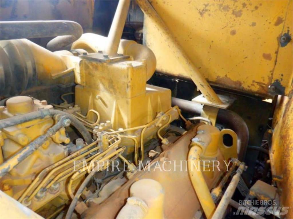 CAT 631D Скрепери