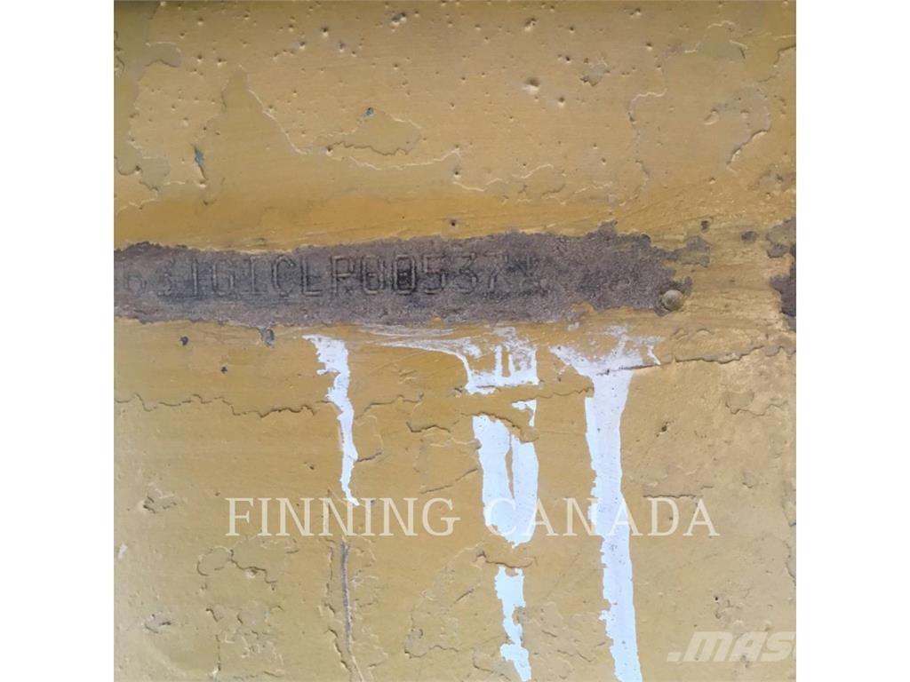 CAT 631G Скрепери