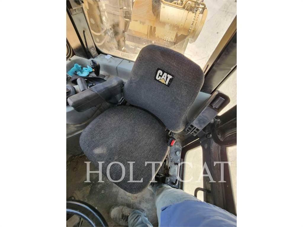 CAT 631G Скрепери