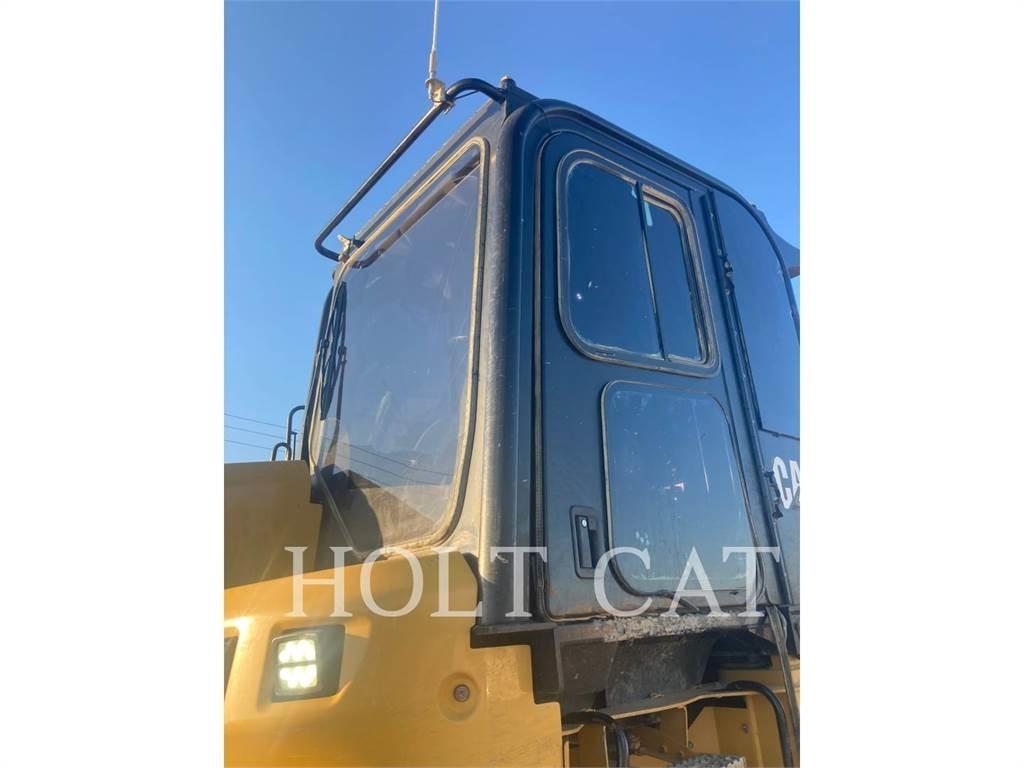 CAT 631K Скрепери