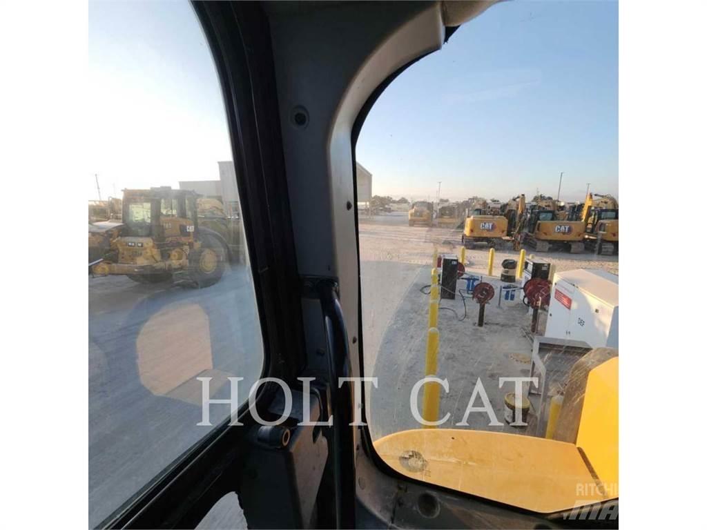 CAT 631K Скрепери