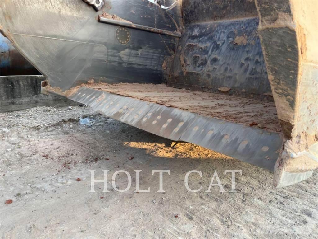 CAT 631K Скрепери