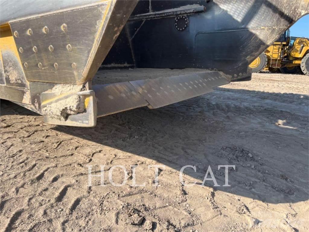 CAT 631K Скрепери