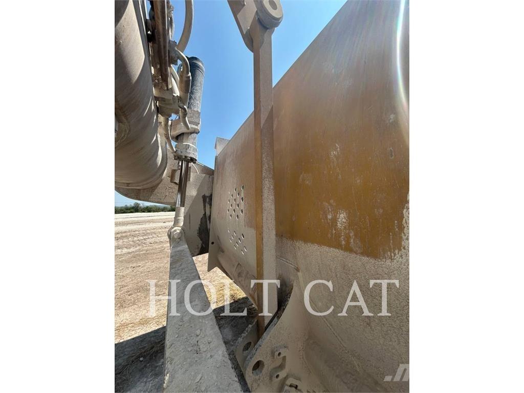 CAT 631K Скрепери