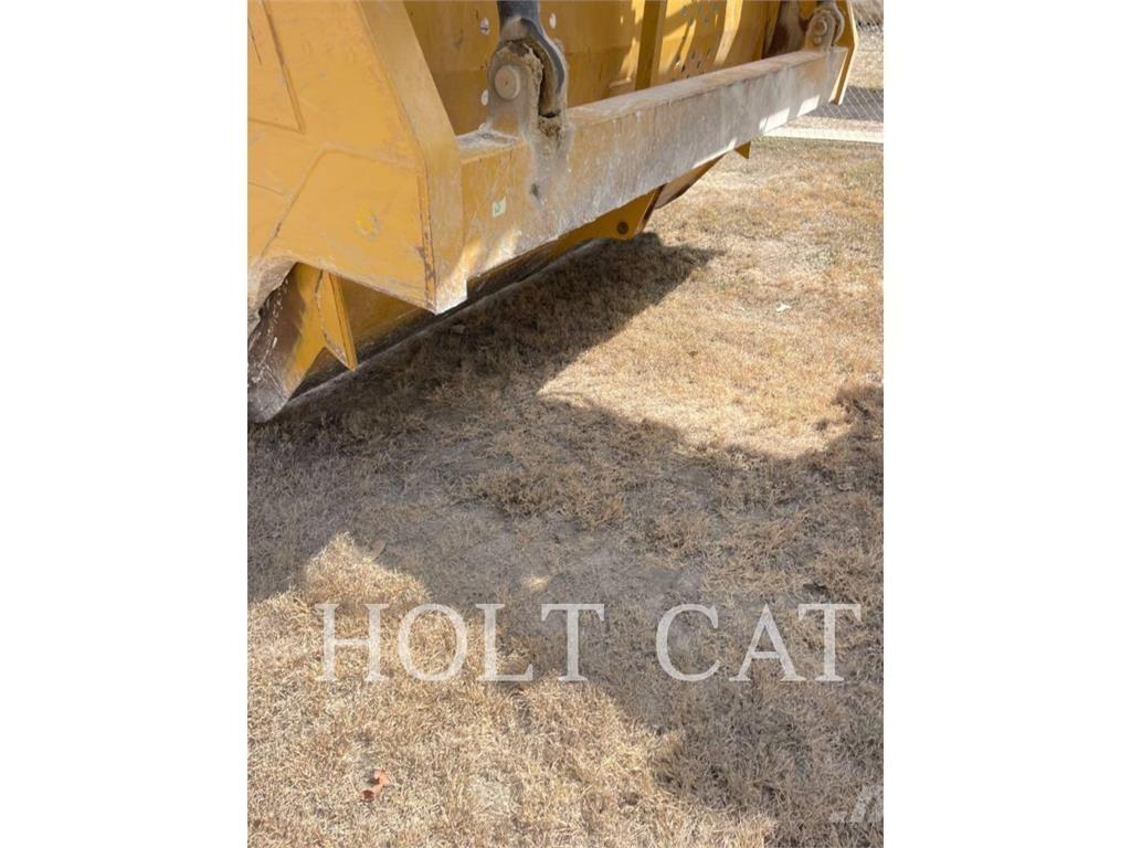 CAT 631K Скрепери