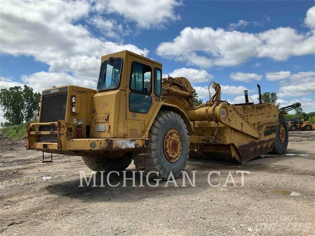 CAT 637E Скрепери